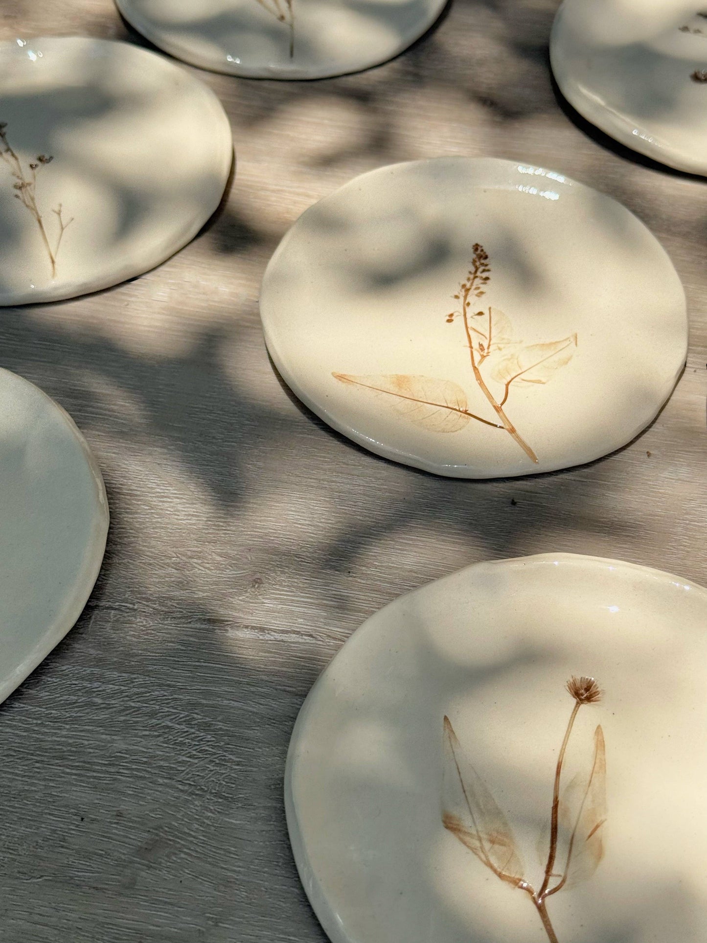 Hand-Painted Floral Spoon Rest, Brown