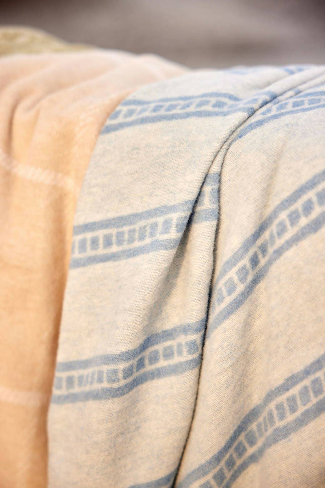 The Lightweight Blanket - Tile Stripe