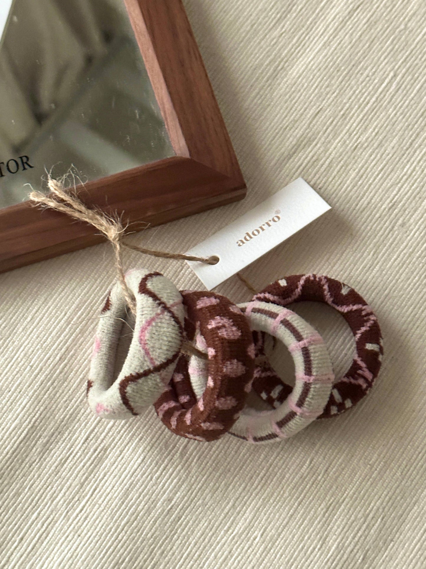 Winter Patterned Thick Seamless Hair Ties (Set of 4)