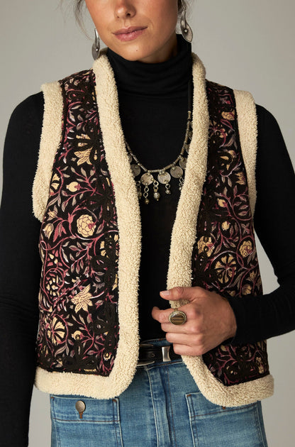 Juno Vest in Ruby Noir