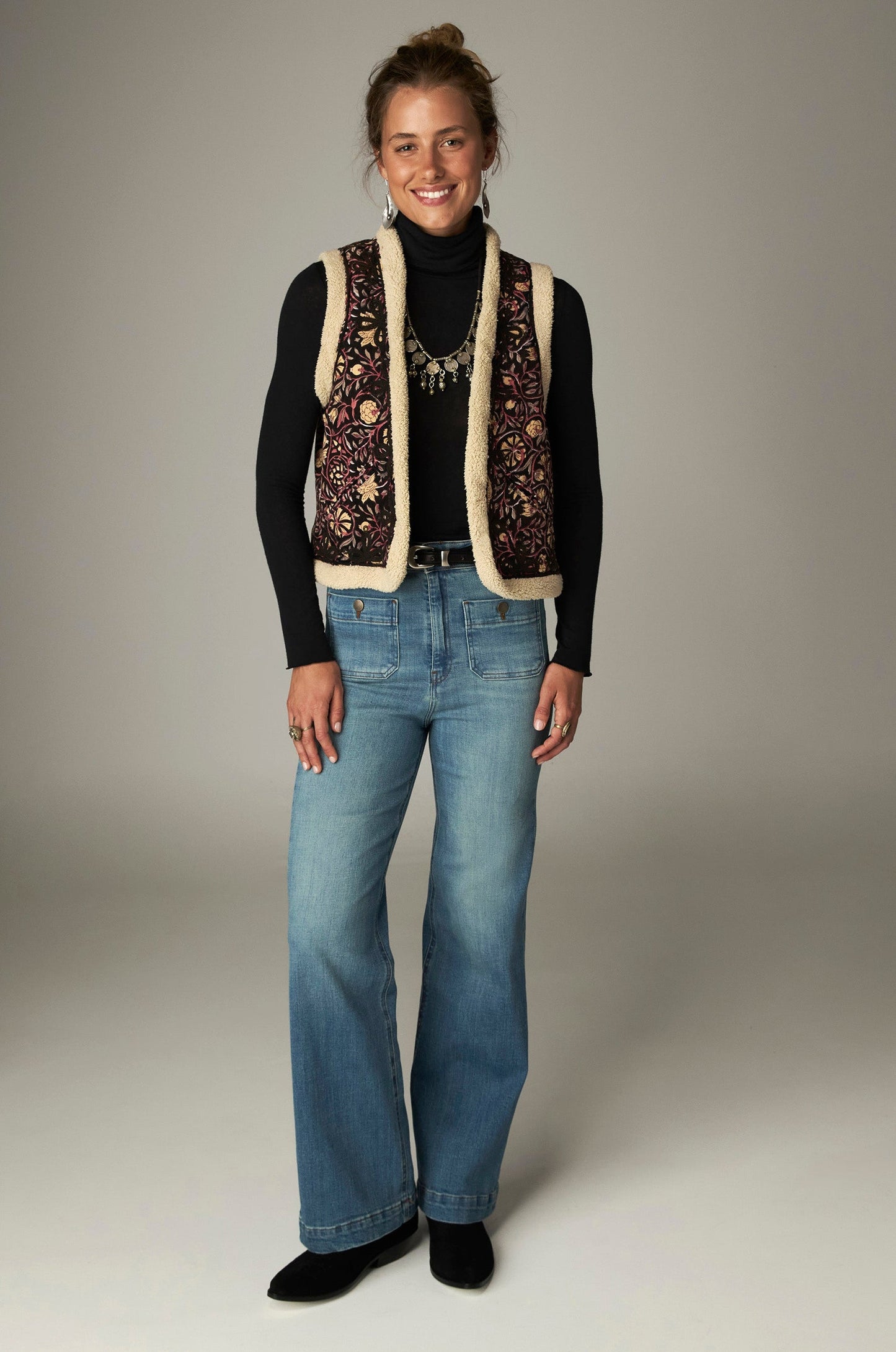 Juno Vest in Ruby Noir