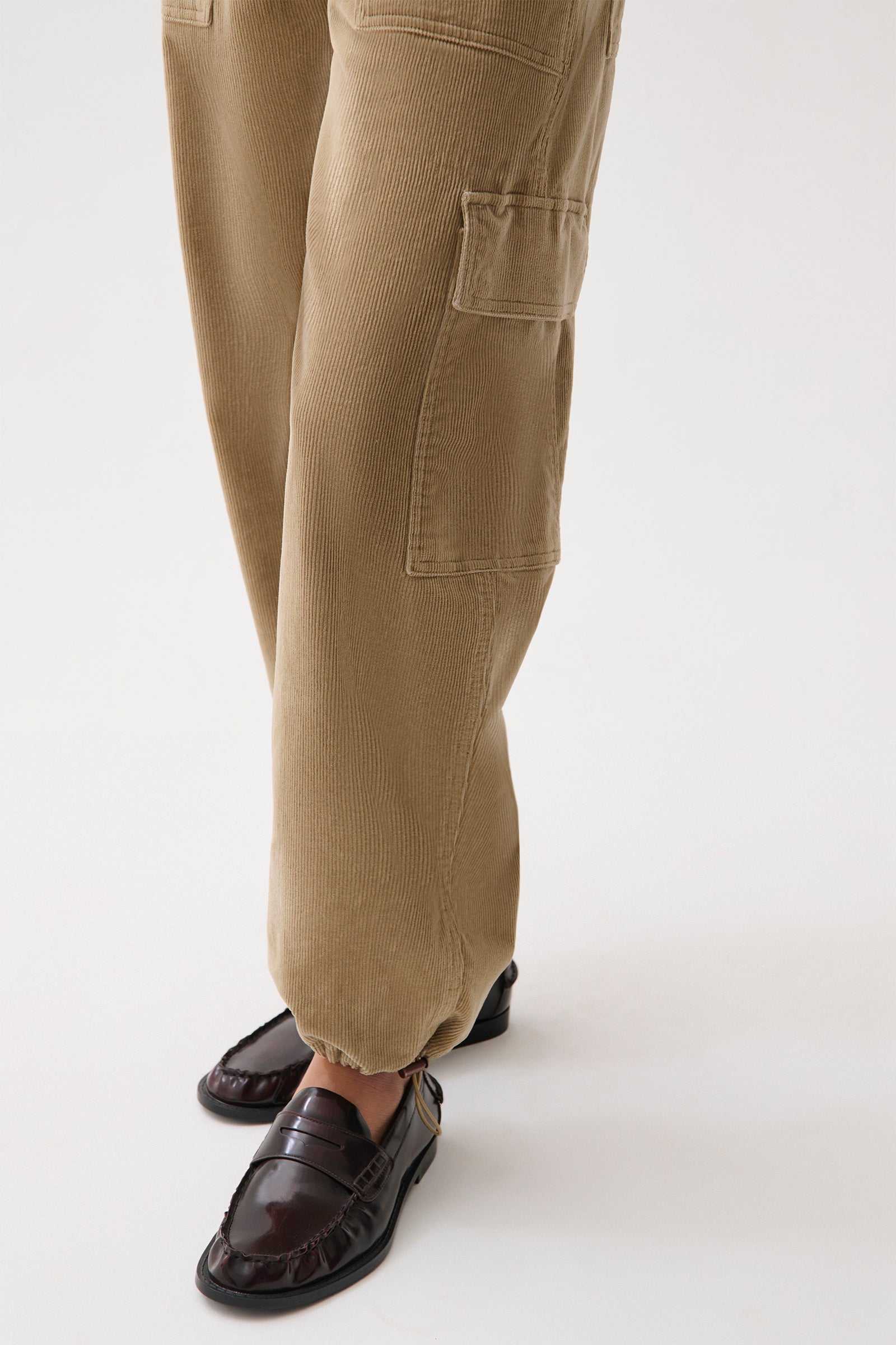 Honor Utility Cord Cargo in Camel