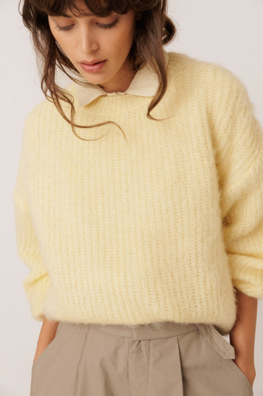 Indi & Cold Pullover Sweater In Mantequilla
