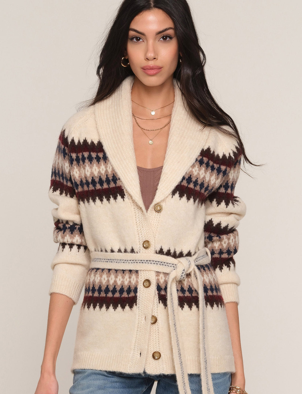 Jessi Cardi in Ivory