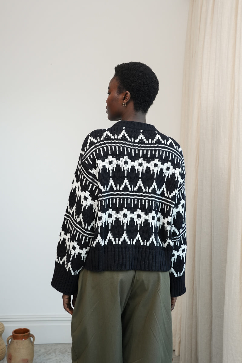 Leo-Sue Organic Cotton Knitted Jumper in Black Fairisle
