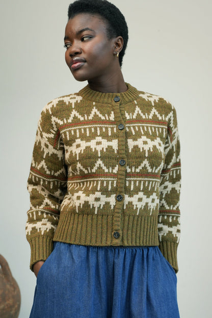 Sugi-Sue Recycled Wool Knitted Cardigan in Olive Marl Fairisle