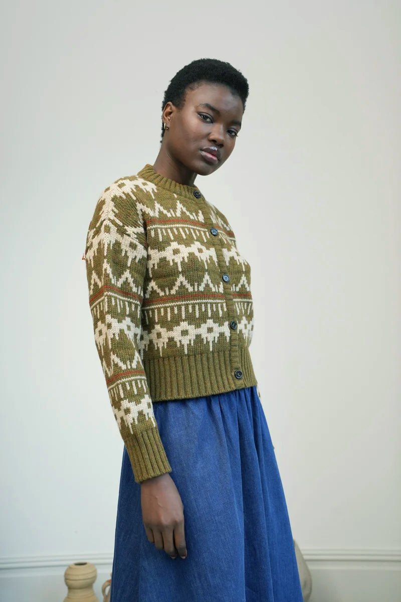 Sugi-Sue Recycled Wool Knitted Cardigan in Olive Marl Fairisle