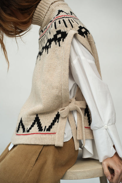Kanon-Sue Recycled Wool Knitted Vest in Cream Marl Fairisle