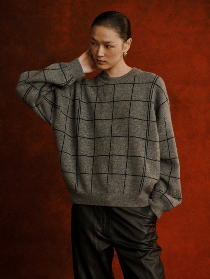 White + Warren Reversible Cashmere Blend Windowpane Sweater in Navy Combo