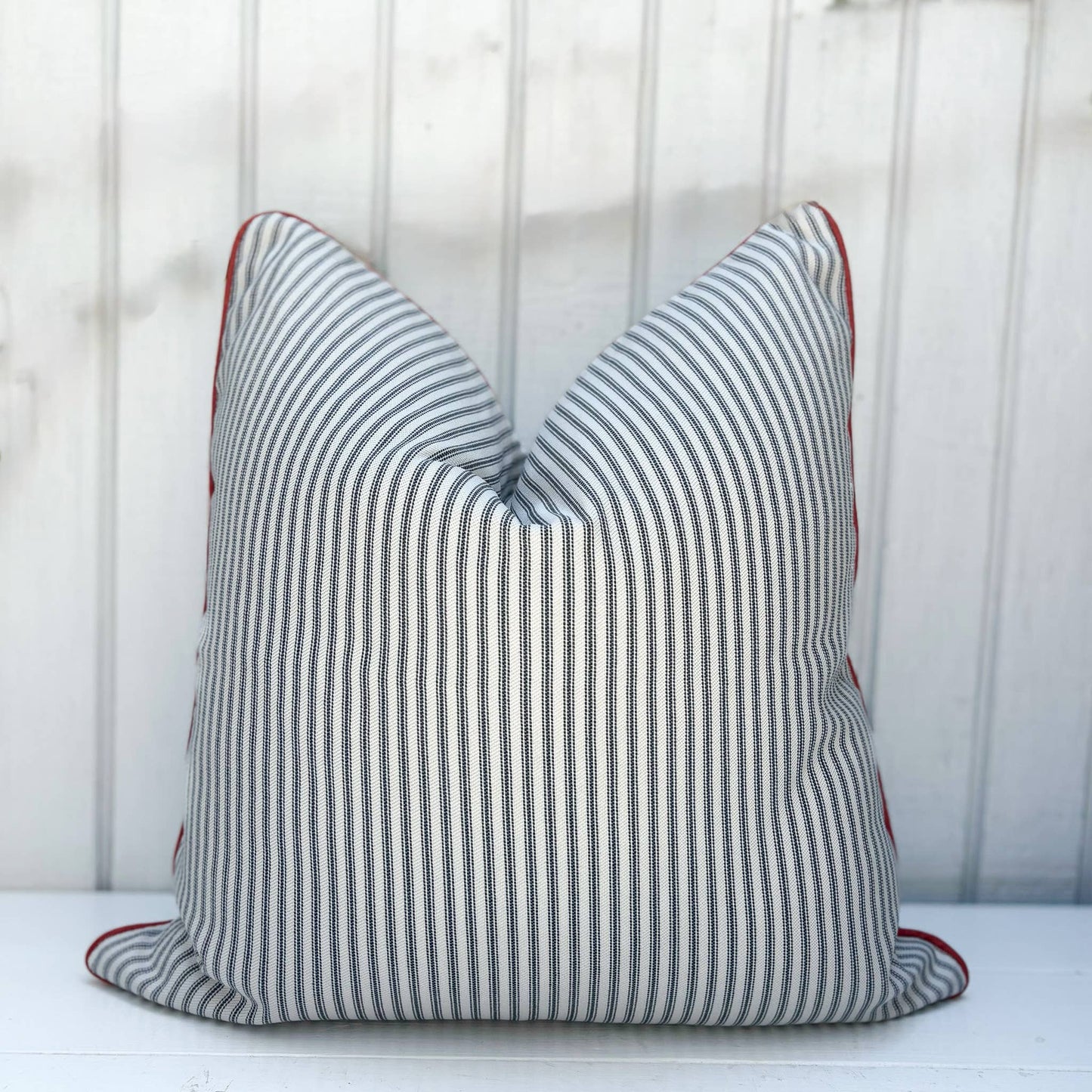 The Sag Harbor Pillow 22"x22"