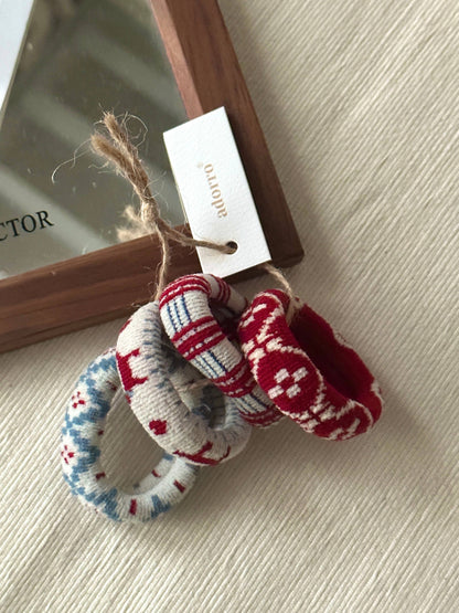 Winter Patterned Thick Seamless Hair Ties (Set of 4)