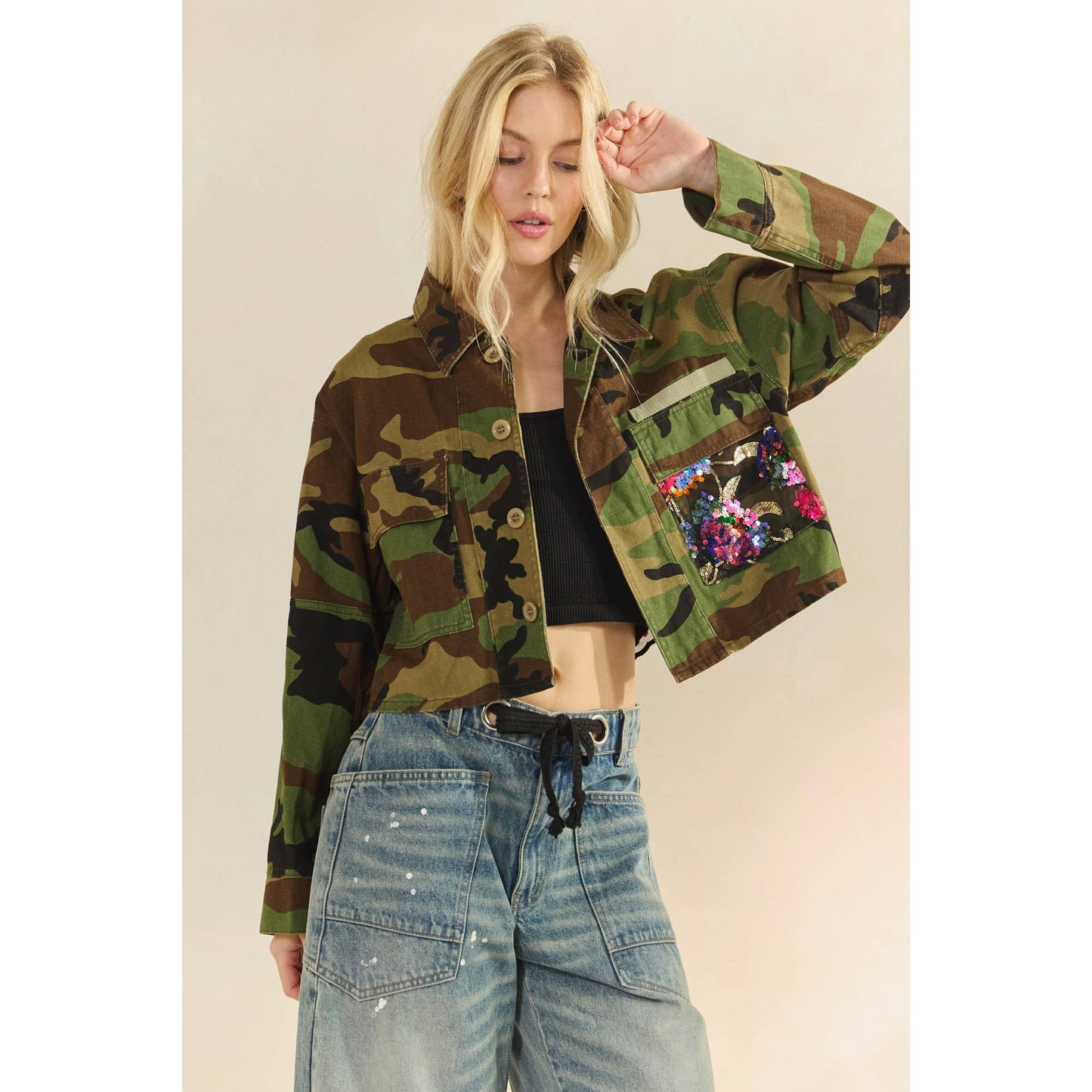 Cropped Camo Floral Patch Lightweight Jacket Top