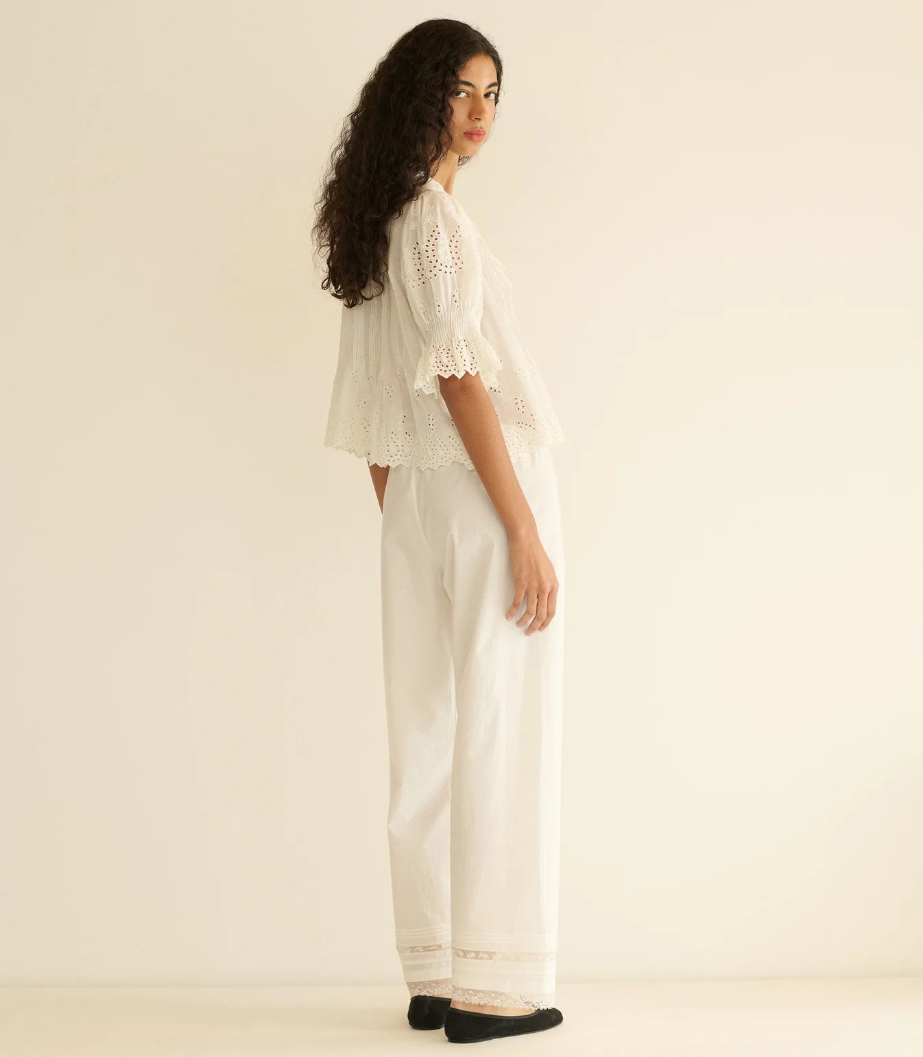 Doen Henri Top in Salt Eyelet