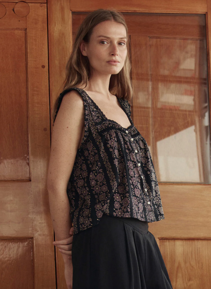 The Victorian Pleat Tank