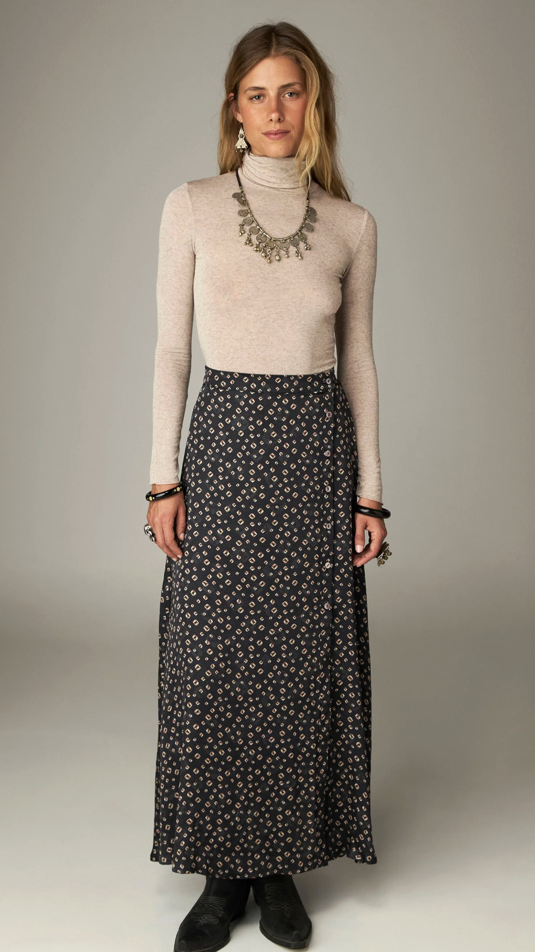 Maison Hotel Tana Skirt in Starry Night