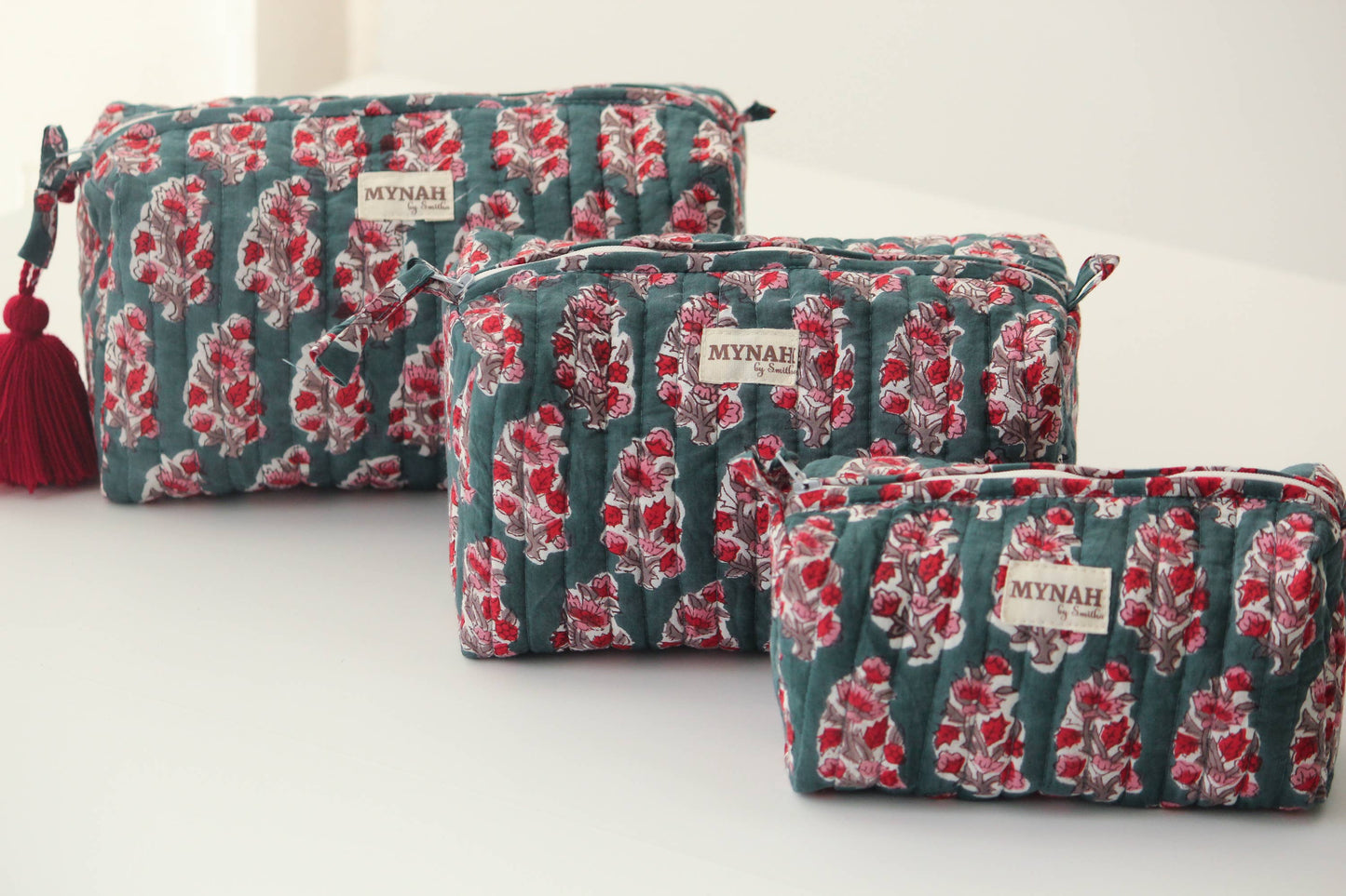 Emerald motif print travel/make up/organizer/bag-Set of 3