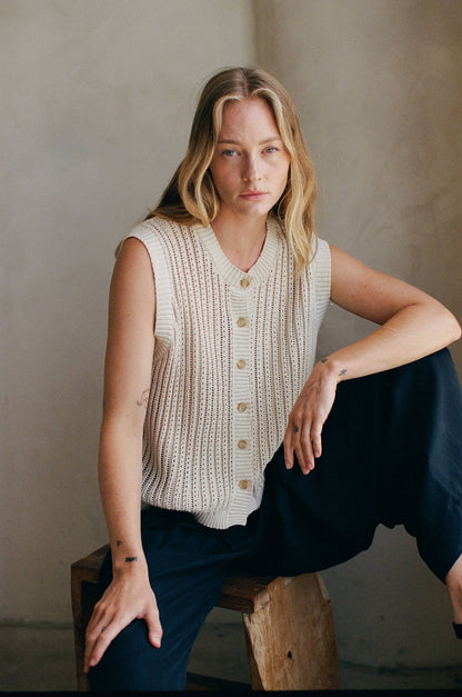 Cotton Sweater Crew Neck Buttondown Vest