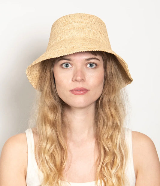 Wyeth Tali Raffia Bucket in Natural