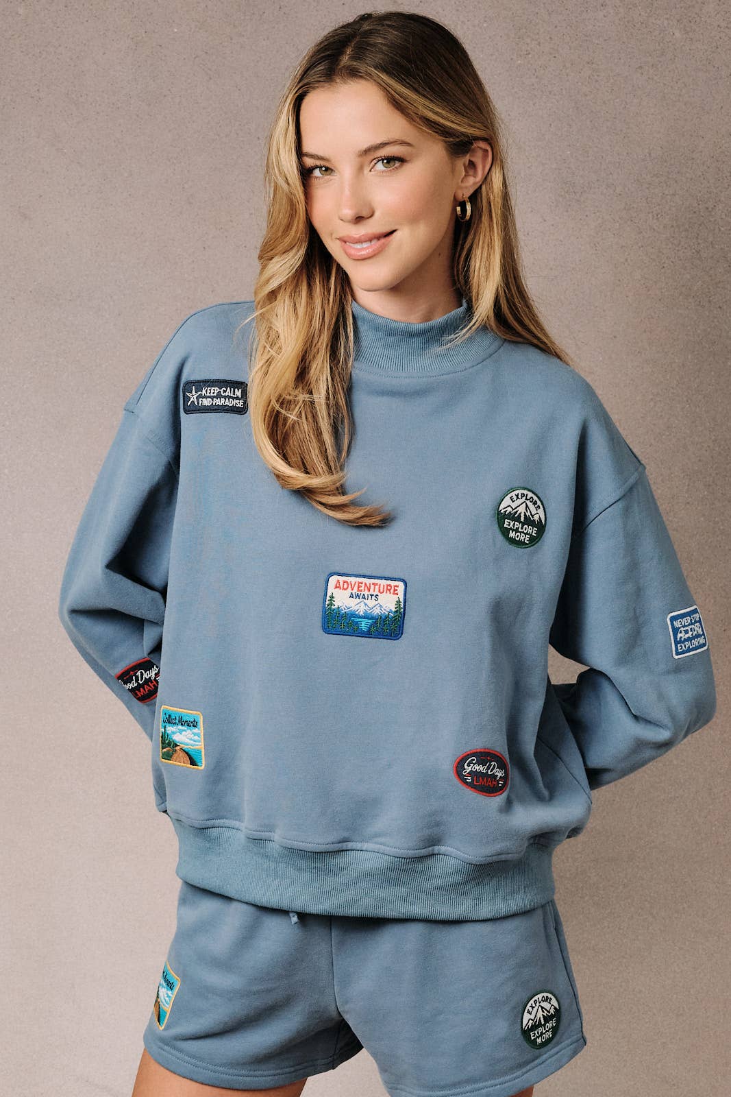 HIGH NECK LONG SLEEVE "CAMPING PATCHED" SWEATSHIRT