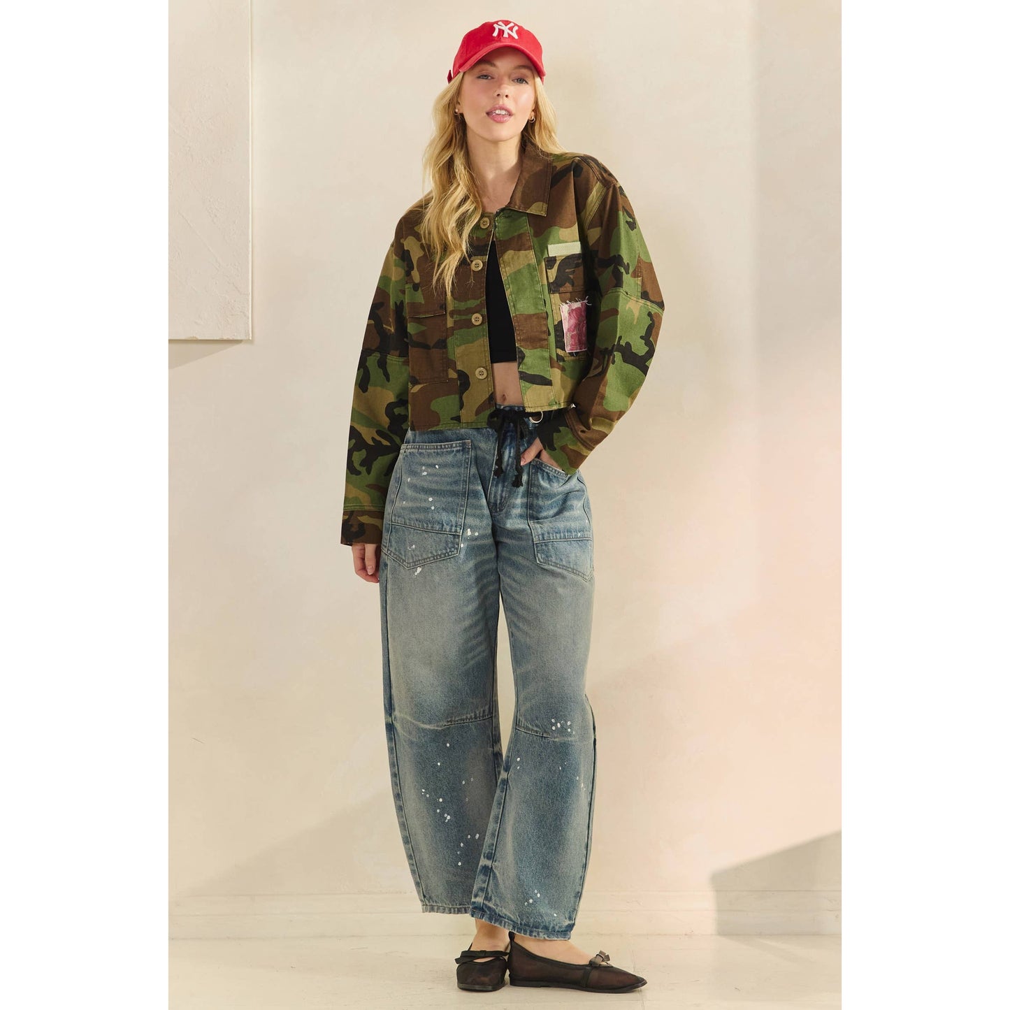 Cropped Camo Floral Patch Lightweight Jacket Top